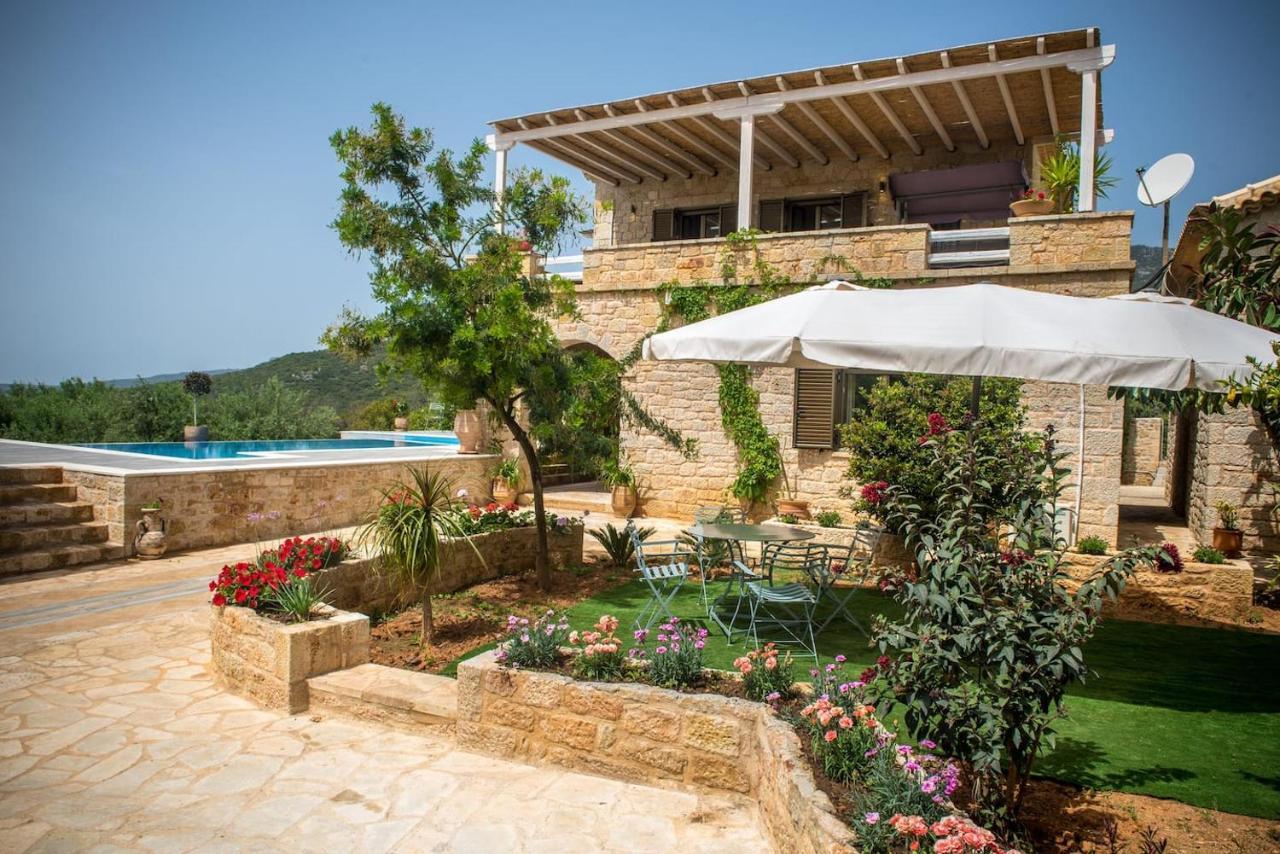 Magnificent, Authentic Private Villa And The Guest House การ์ดามมีลี ภายนอก รูปภาพ