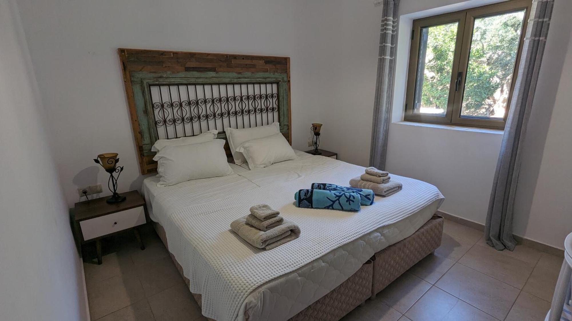 Magnificent, Authentic Private Villa And The Guest House การ์ดามมีลี ภายนอก รูปภาพ